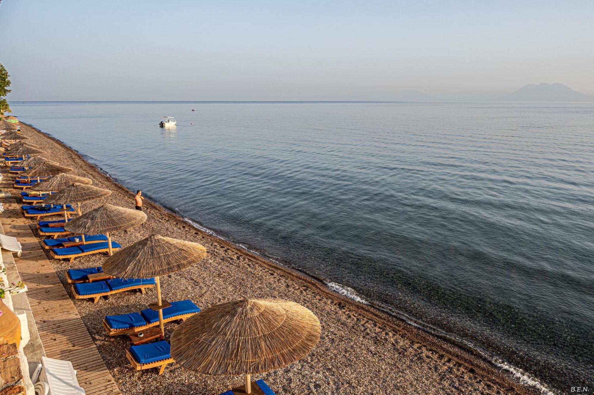 Castella Beach Hotel Alissos Exterior photo