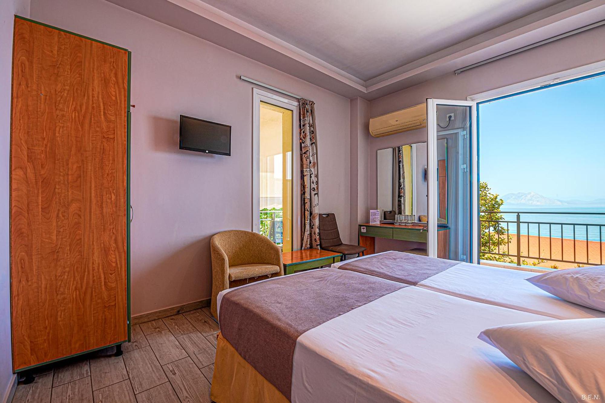 Castella Beach Alissos Exterior photo