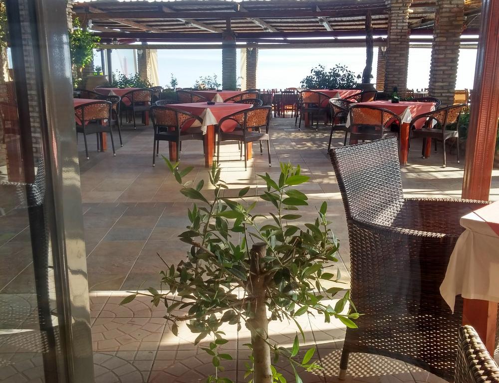 Castella Beach Alissos Exterior photo
